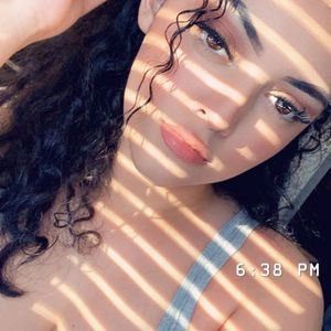 Meet your Posher, Janelle